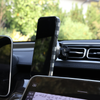 Blavec Autohalterung fürs Telefon BHC-01B 15W Magnetisch mit induktivem Laden fürs Lüftungsgitter - Schwarz