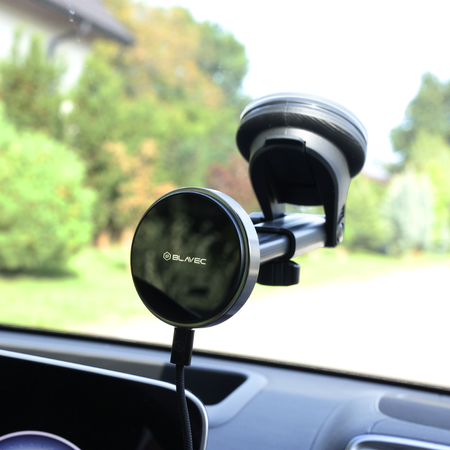 Blavec Autohalterung fürs Telefon BHC-01A 15W Magnetisch mit induktivem Laden für Scheibe und Armaturenbrett - Schwarz